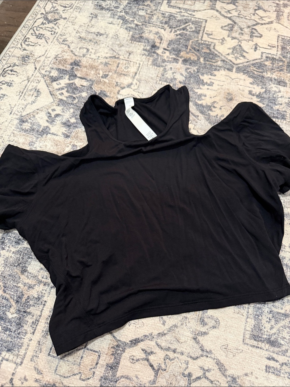 Lululemon Women's Short Sleeve Cropped Top - Classic Style